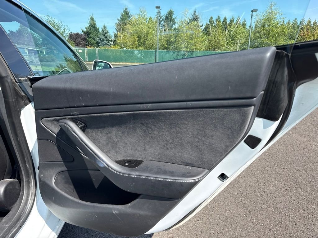 Used 2020 Pearl White Multi-Coat Tesla Long Range image 19