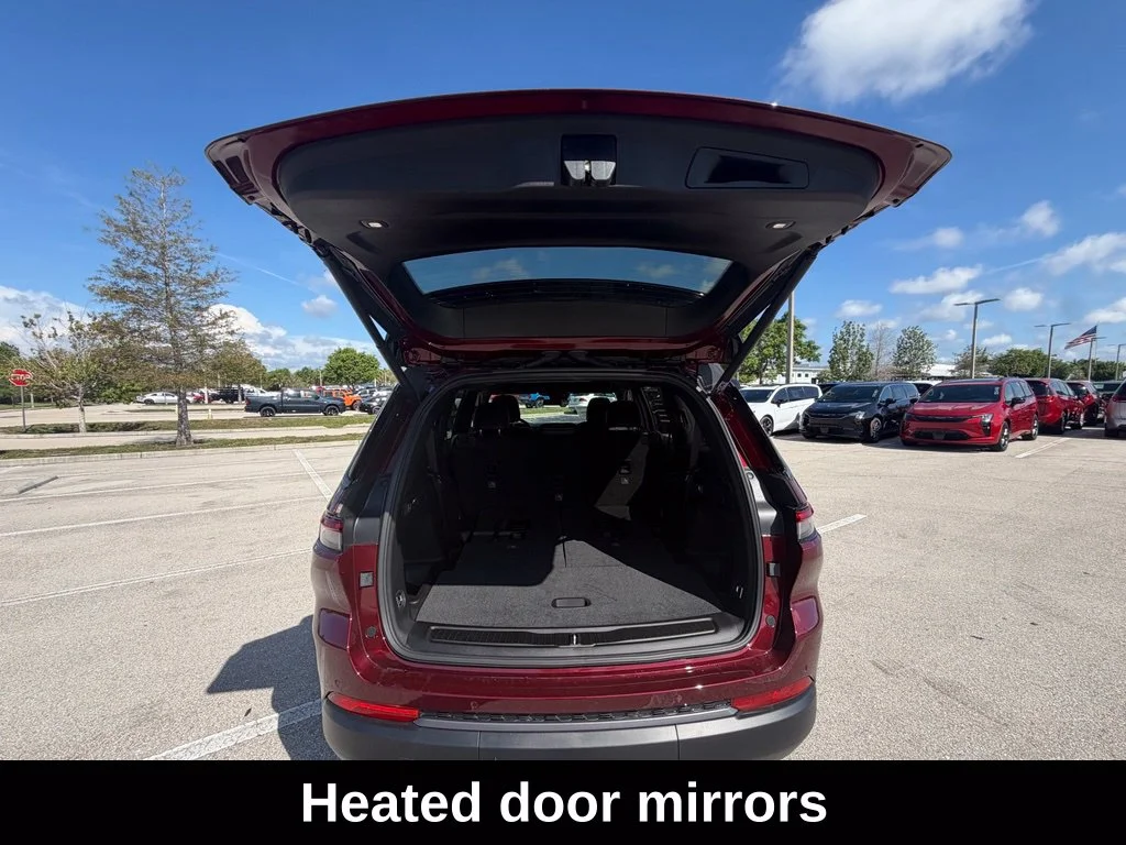 New 2026 Velvet Red Pearl-Coat Exterior Paint Jeep Laredo Altitude image 38