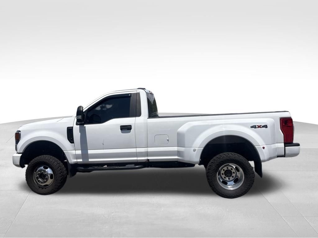 Used 2020 White Ford XL image 16