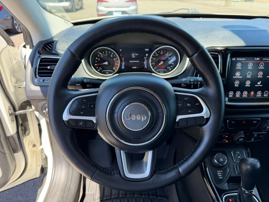Used 2020 White Clearcoat Jeep Limited image 19