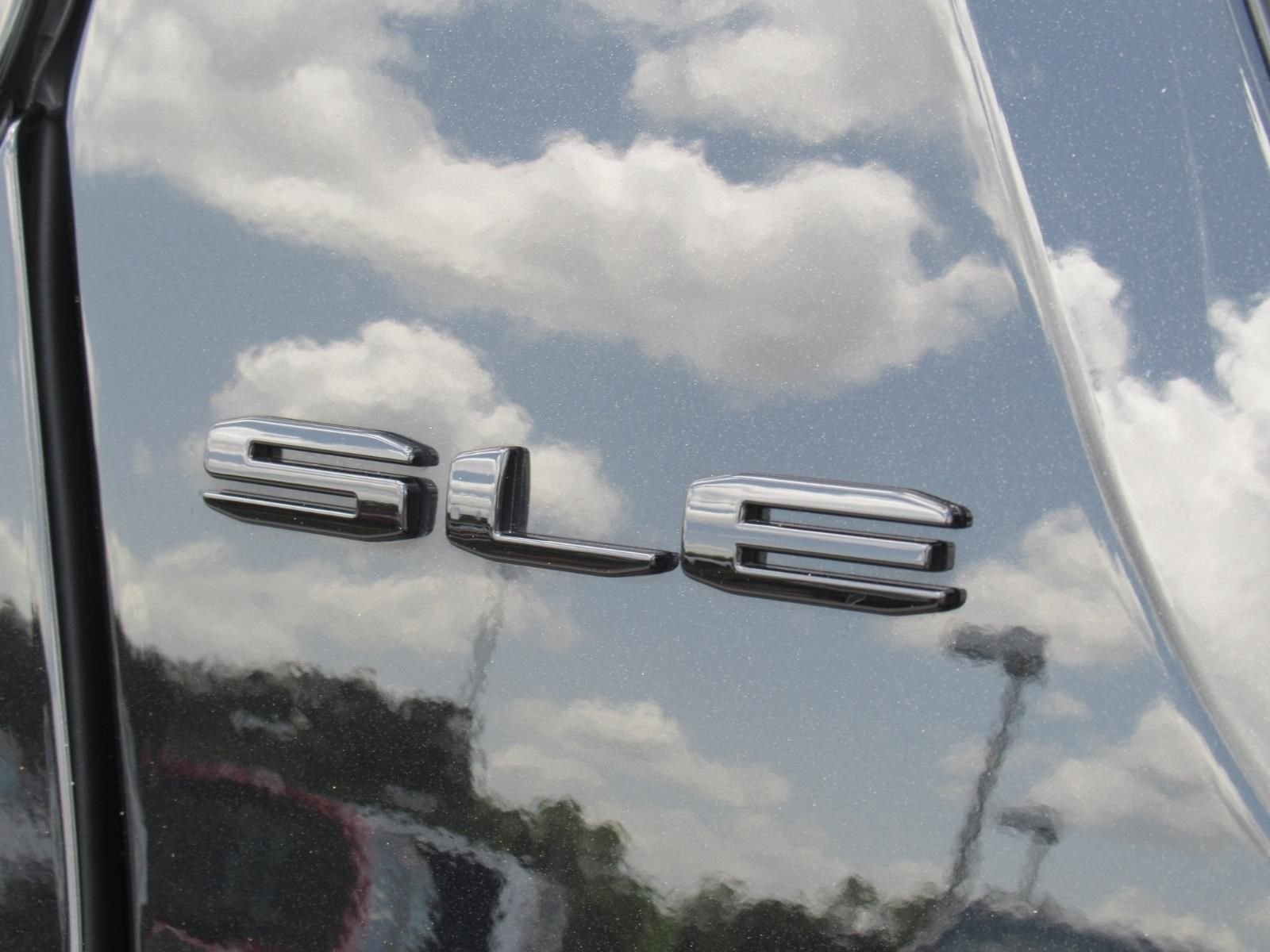 Used 2023 Black GMC SLE image 15