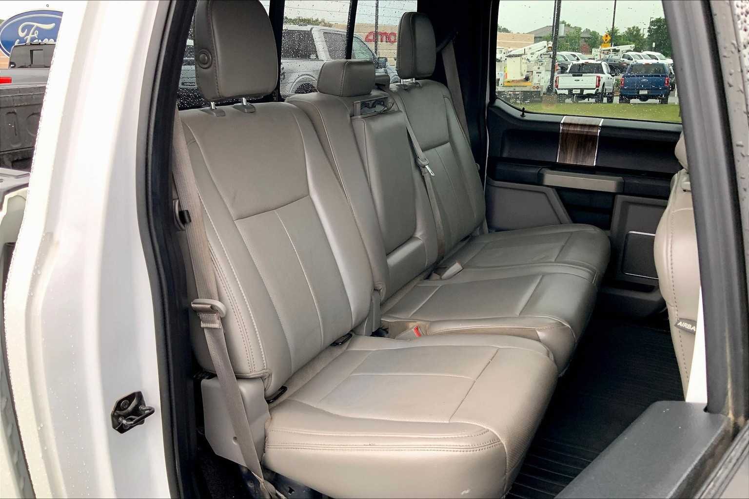 Used 2018 Oxford White Ford LARIAT image 17