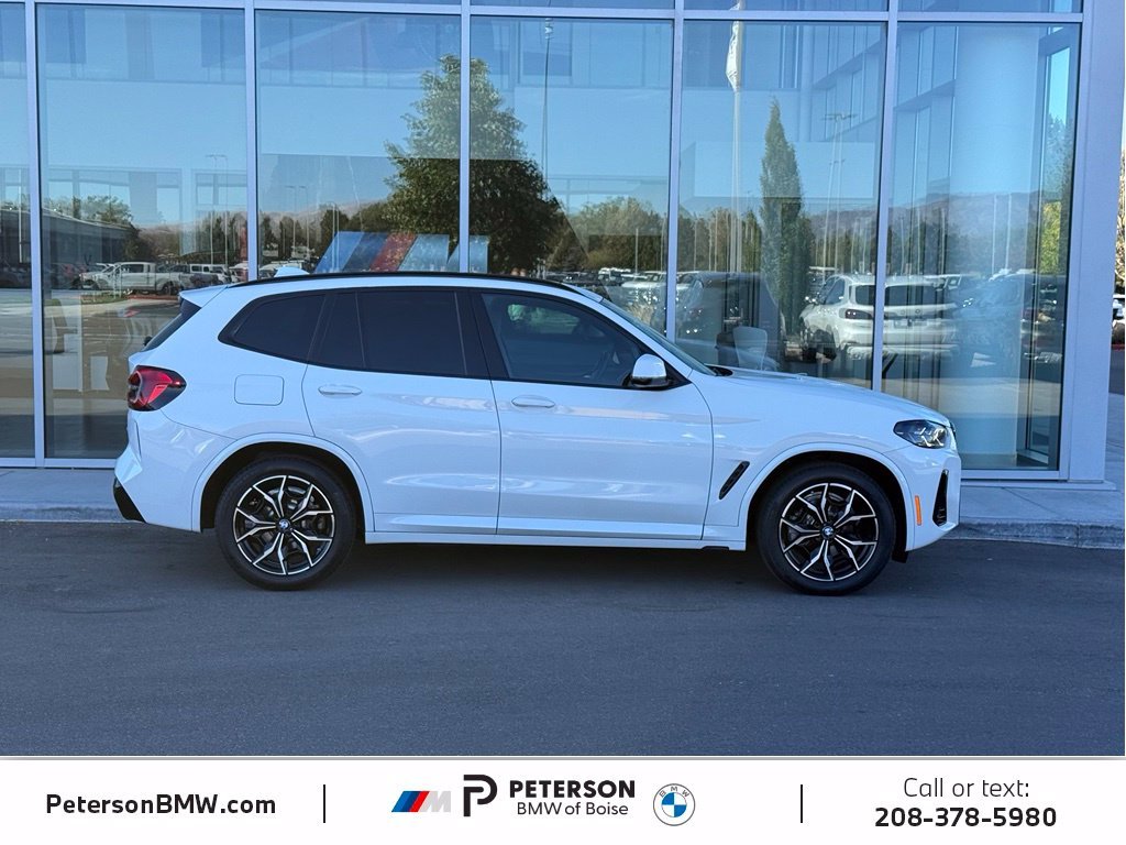 Used 2024 White BMW xDrive30i image 6