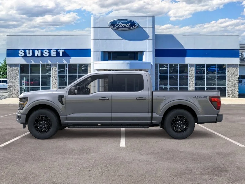 New 2026 Carbonized Gray Metallic Ford XLT image 3