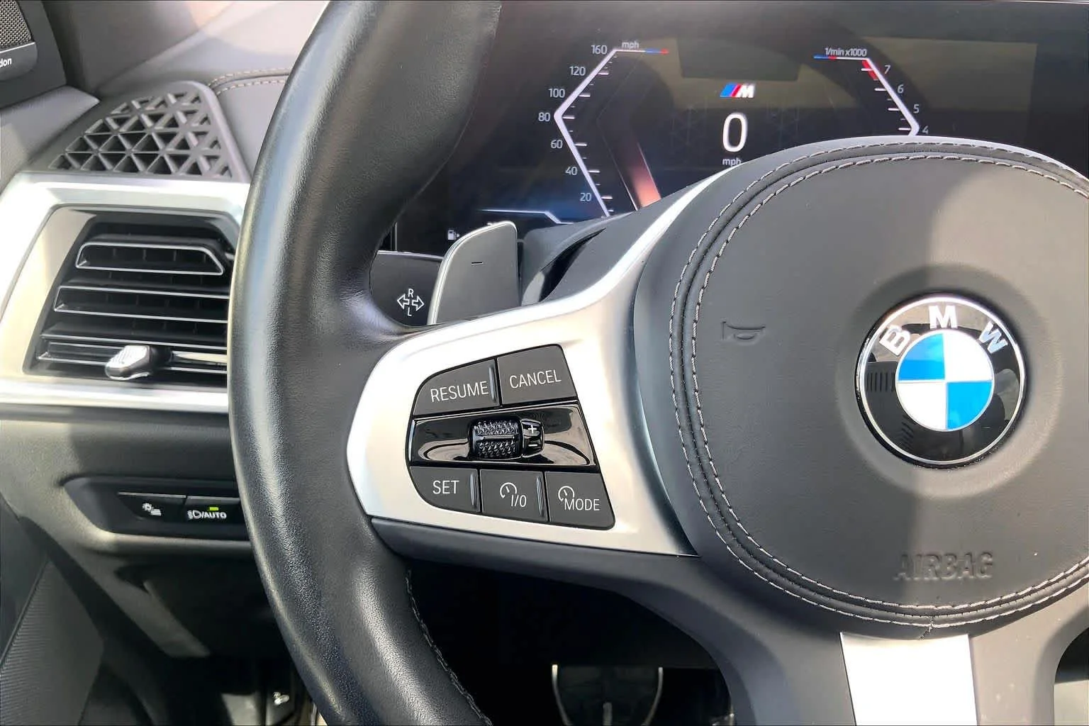 Used 2024 Gray Metallic BMW xDrive40i image 24