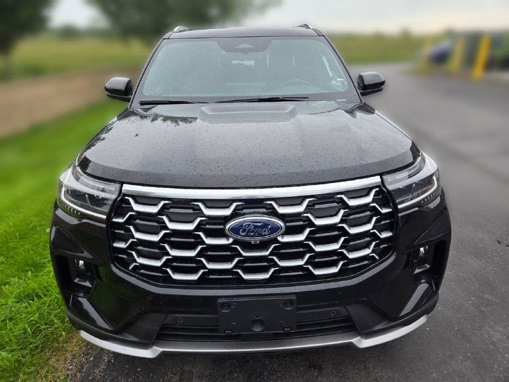New 2026 Agate Black Metallic Ford Platinum™ image 2