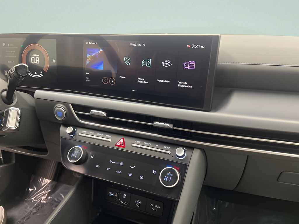 Used 2025 Abyss Black Hyundai SEL image 18