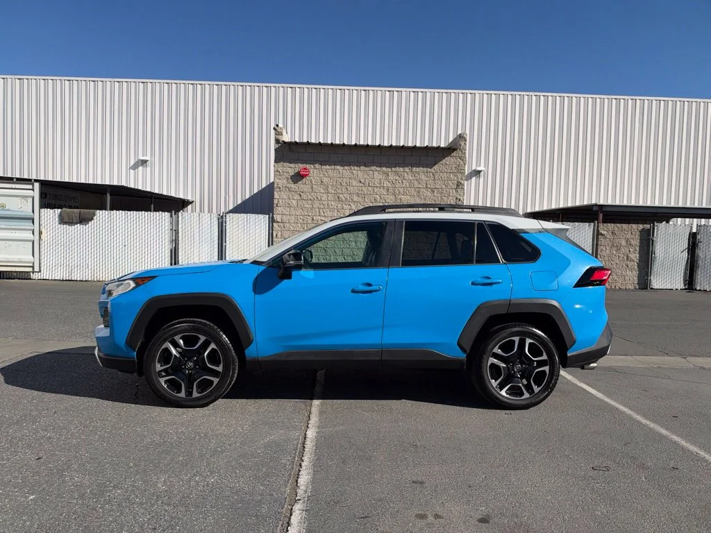 Used 2019 Blue Toyota Adventure image 2