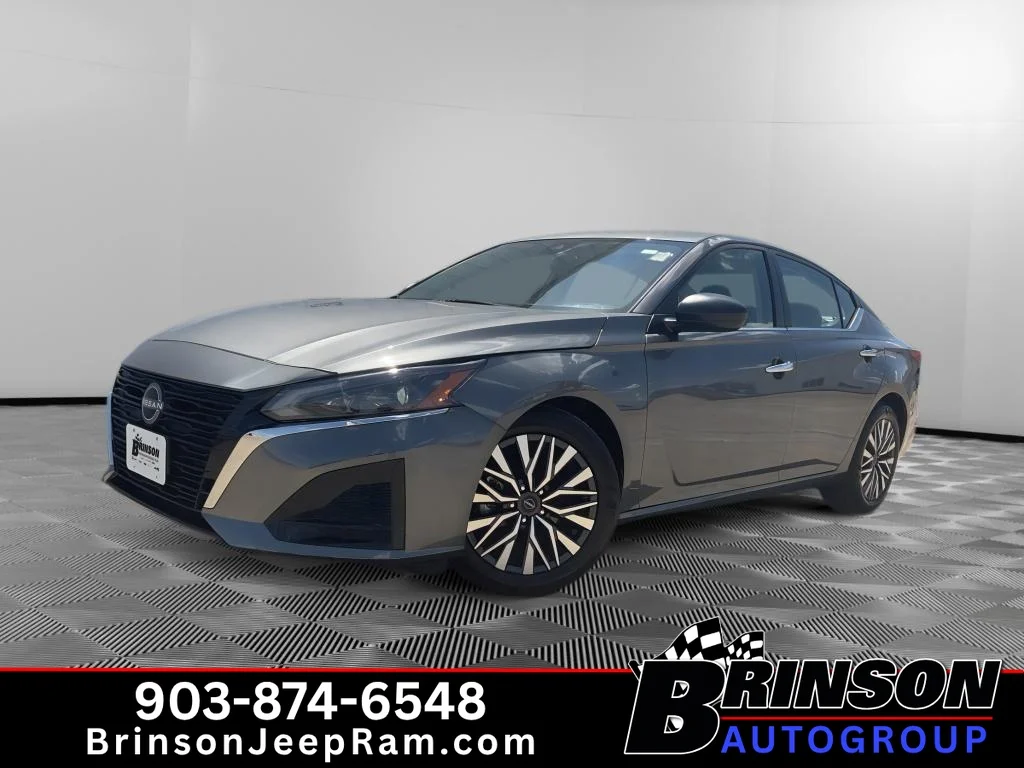 Used 2025 Gun Metallic Nissan SV image 1