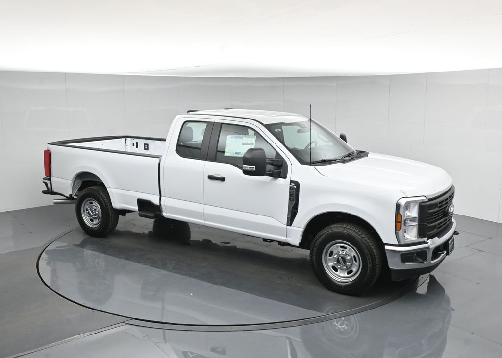 New 2026 Oxford White Ford XL image 40