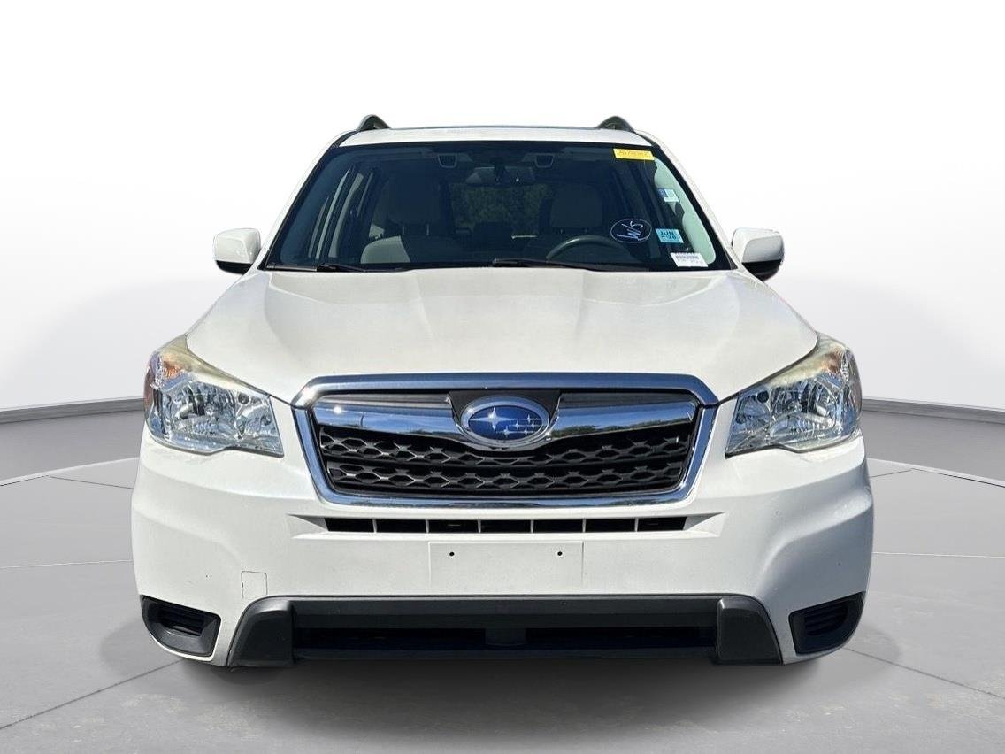 Used 2015 Satin White Pearl Subaru 2.5i Premium image 3
