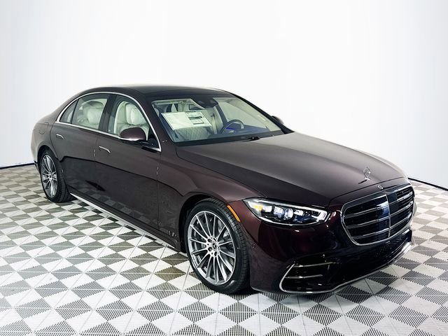 New 2026 MANUFAKTUR Rubellite Red Metallic Mercedes-Benz S 580 image 33