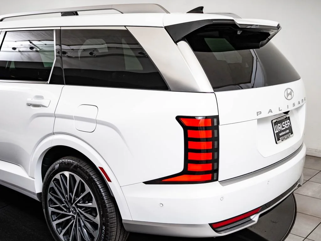 Used 2026 Creamy White Pearl Hyundai Calligraphy image 19