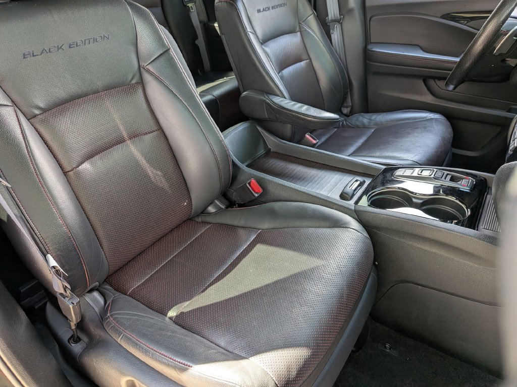 Used 2023  Honda Black Edition image 31