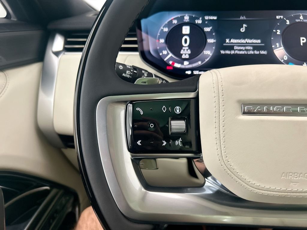 New 2026 Santorini Black Land Rover SE image 11
