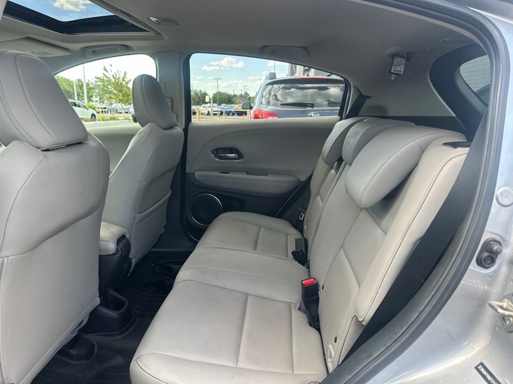 Used 2019  Honda EX-L image 13