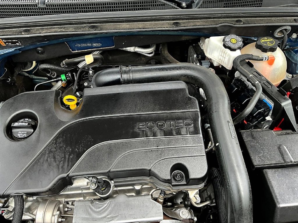 Used 2024 Blue Chevrolet LT image 31