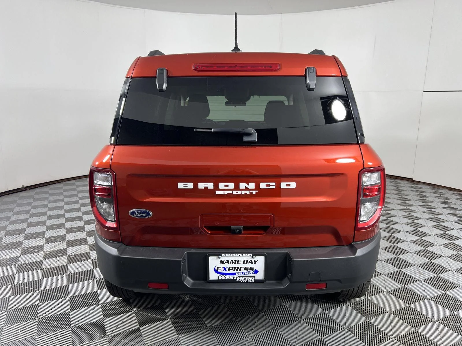 Used 2024 Hot Pepper Red Tinted Clearcoat Ford Big Bend image 9