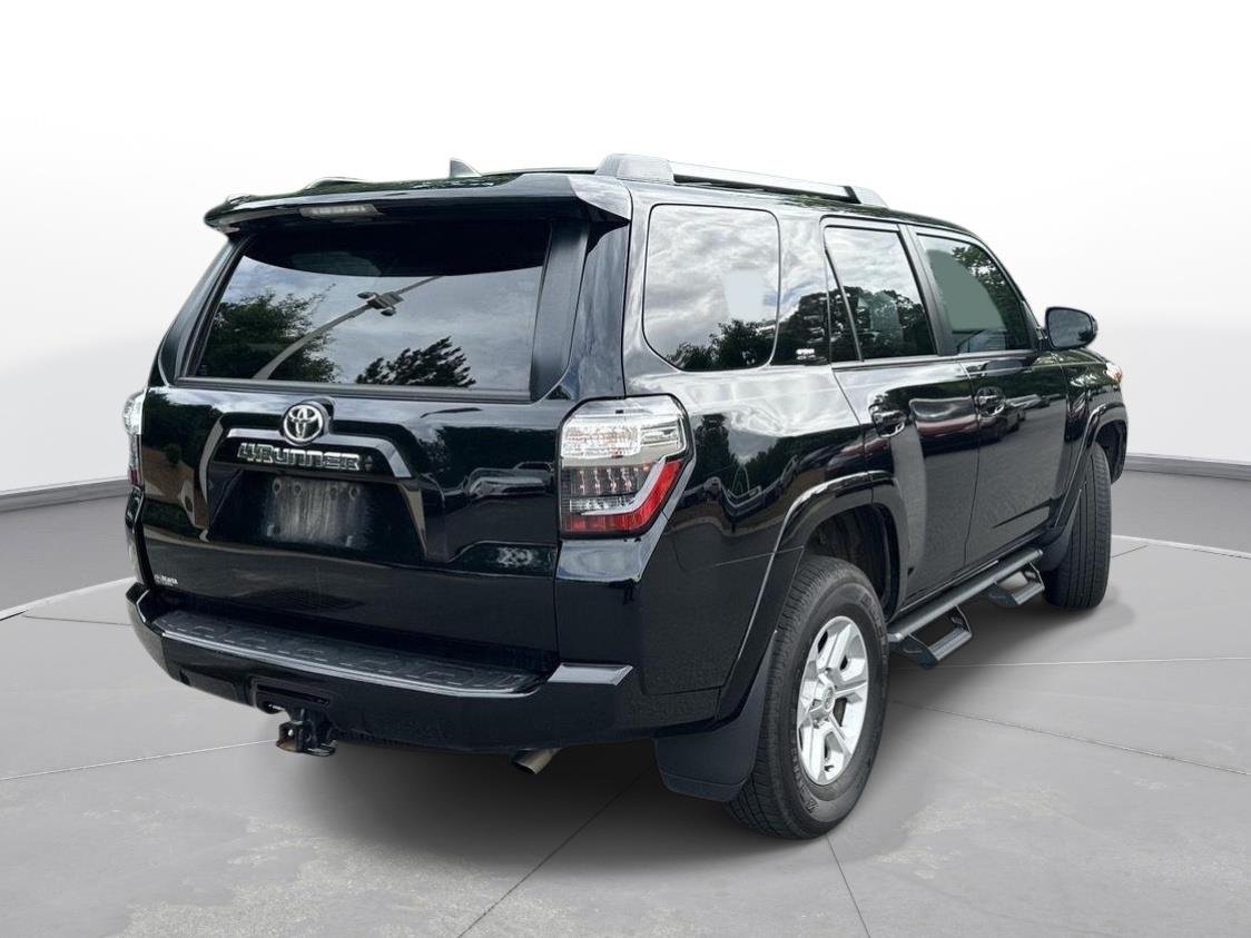 Used 2024 MIDNGT BLK MET TOYOTA TRUCK SR5 image 6