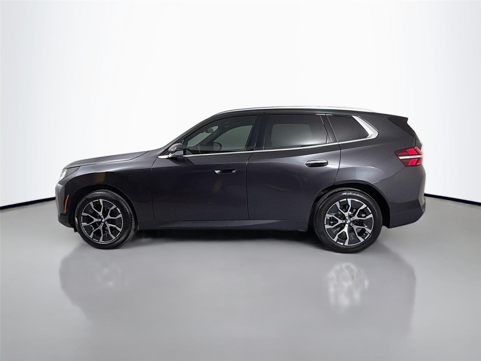 New 2026 Dark Graphite Metallic BMW 30 xDrive image 8