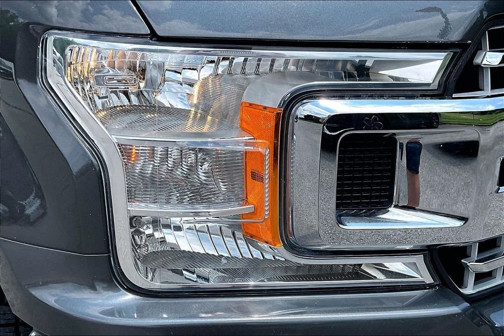 Used 2019 Gray Ford XLT image 33