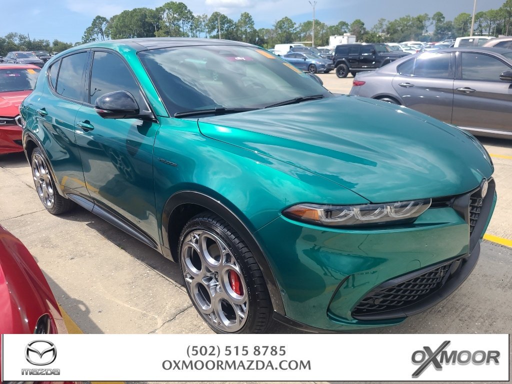 Used 2024 Verde Fangio Metallic Alfa Romeo Veloce image 1