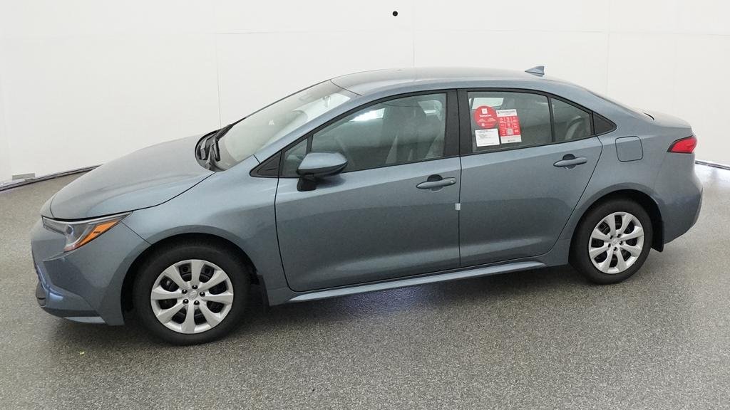 New 2027 Celestite Toyota LE image 5