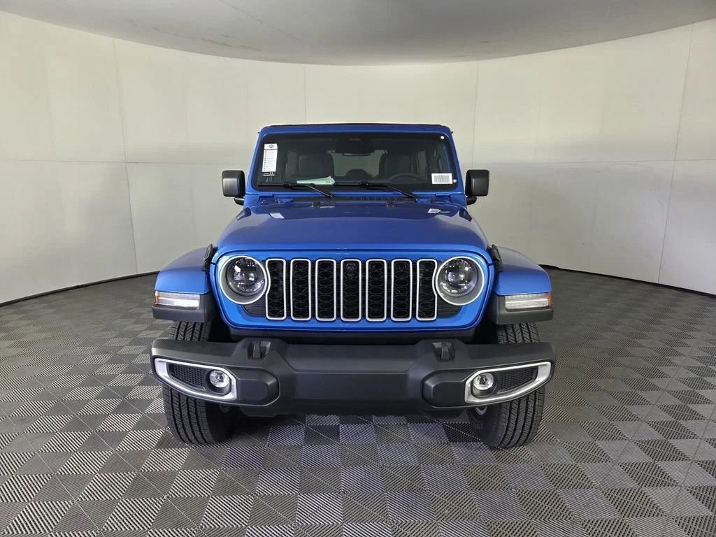 New 2026 Hydro Blue Pearl-Coat Exterior Paint Jeep Sahara image 3