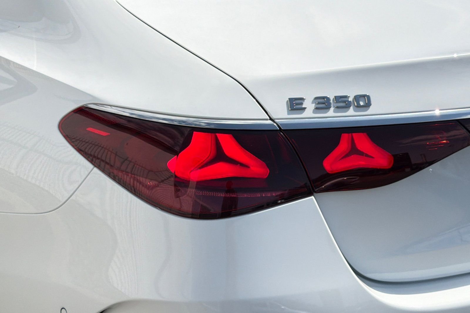 New 2026 Polar White Mercedes-Benz E 350 image 16