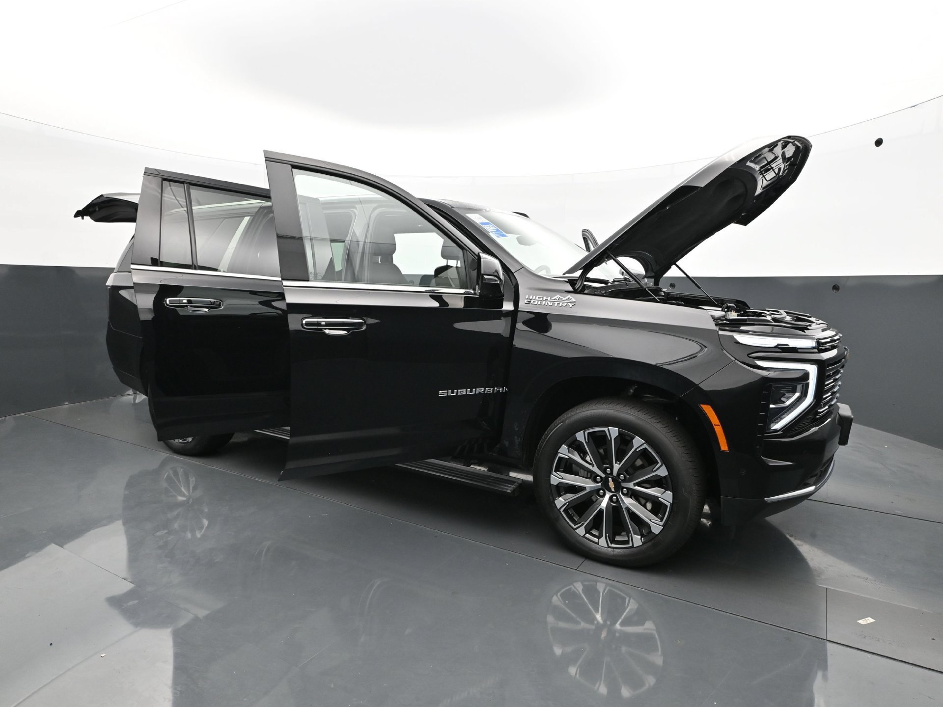 Used 2025 Black Chevrolet High Country image 41