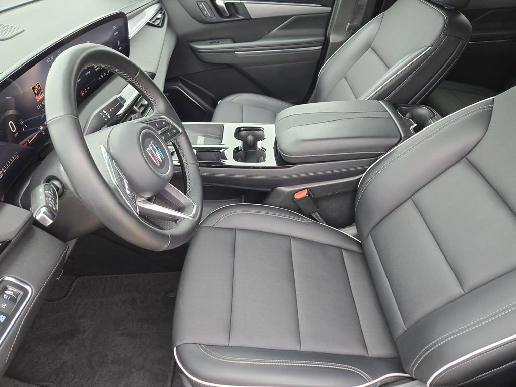 Used 2025 Summit White Buick Preferred image 8
