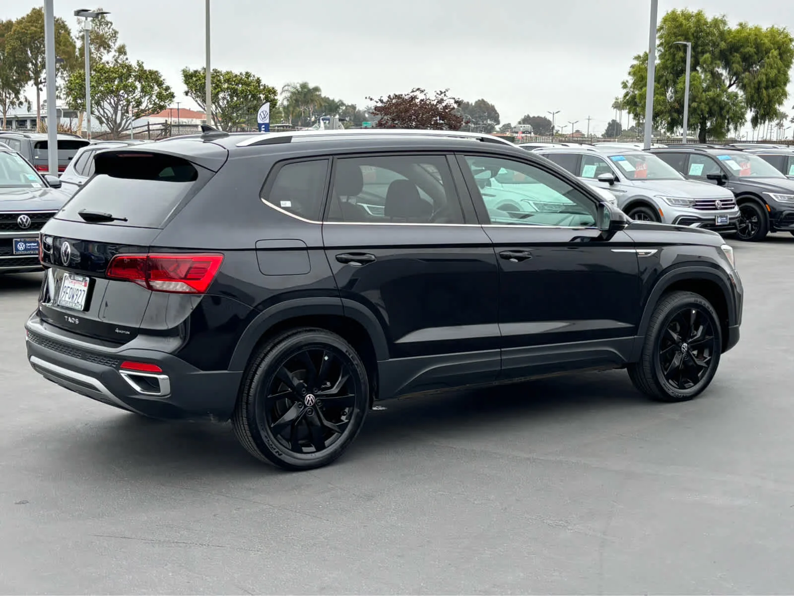 Certified Used 2023 Deep Black Pearl Volkswagen SE image 3