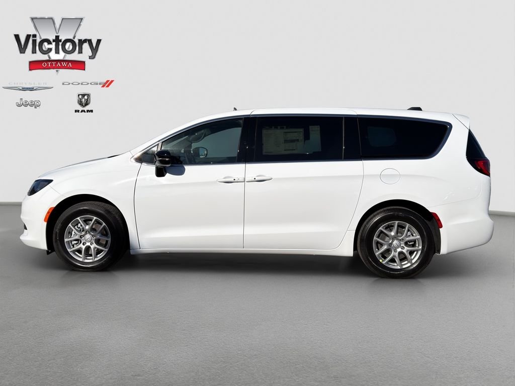 New 2026 Bright White Clear-Coat Exterior Paint Chrysler LX image 3