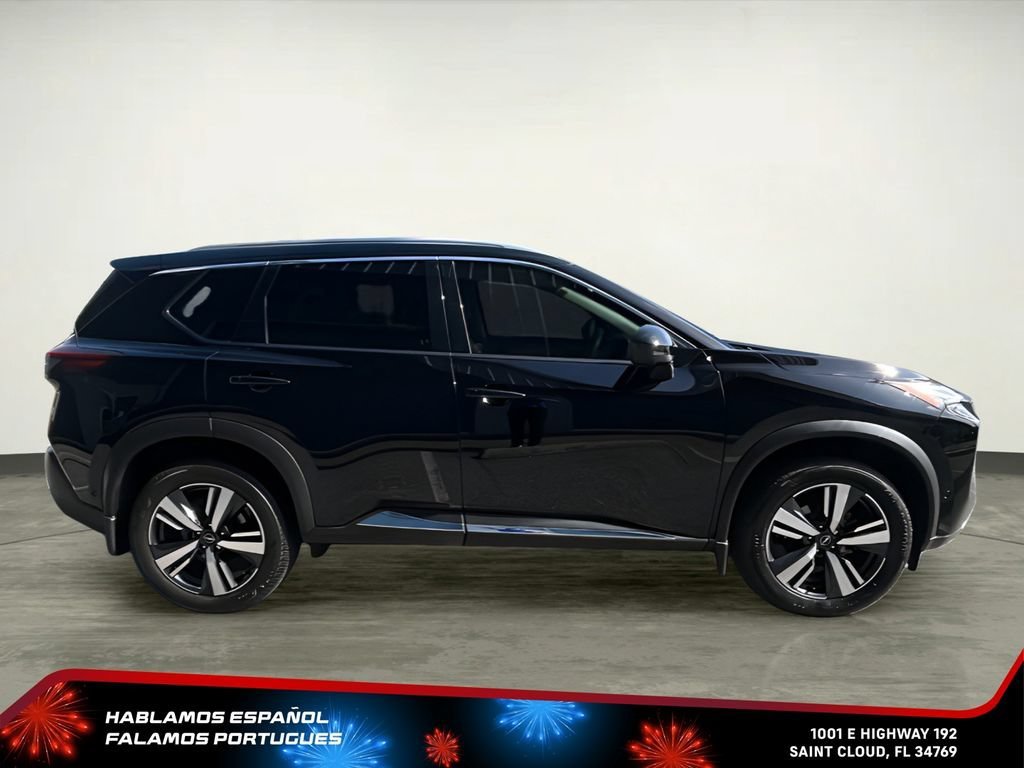 Used 2023 Black Nissan Platinum FWD image 7