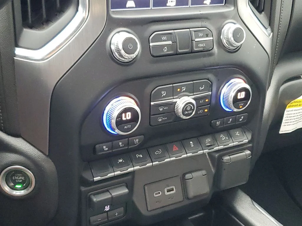 Used 2022 Black GMC Denali image 29