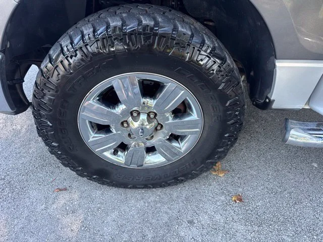 Used 2010 Gray Ford XLT image 16