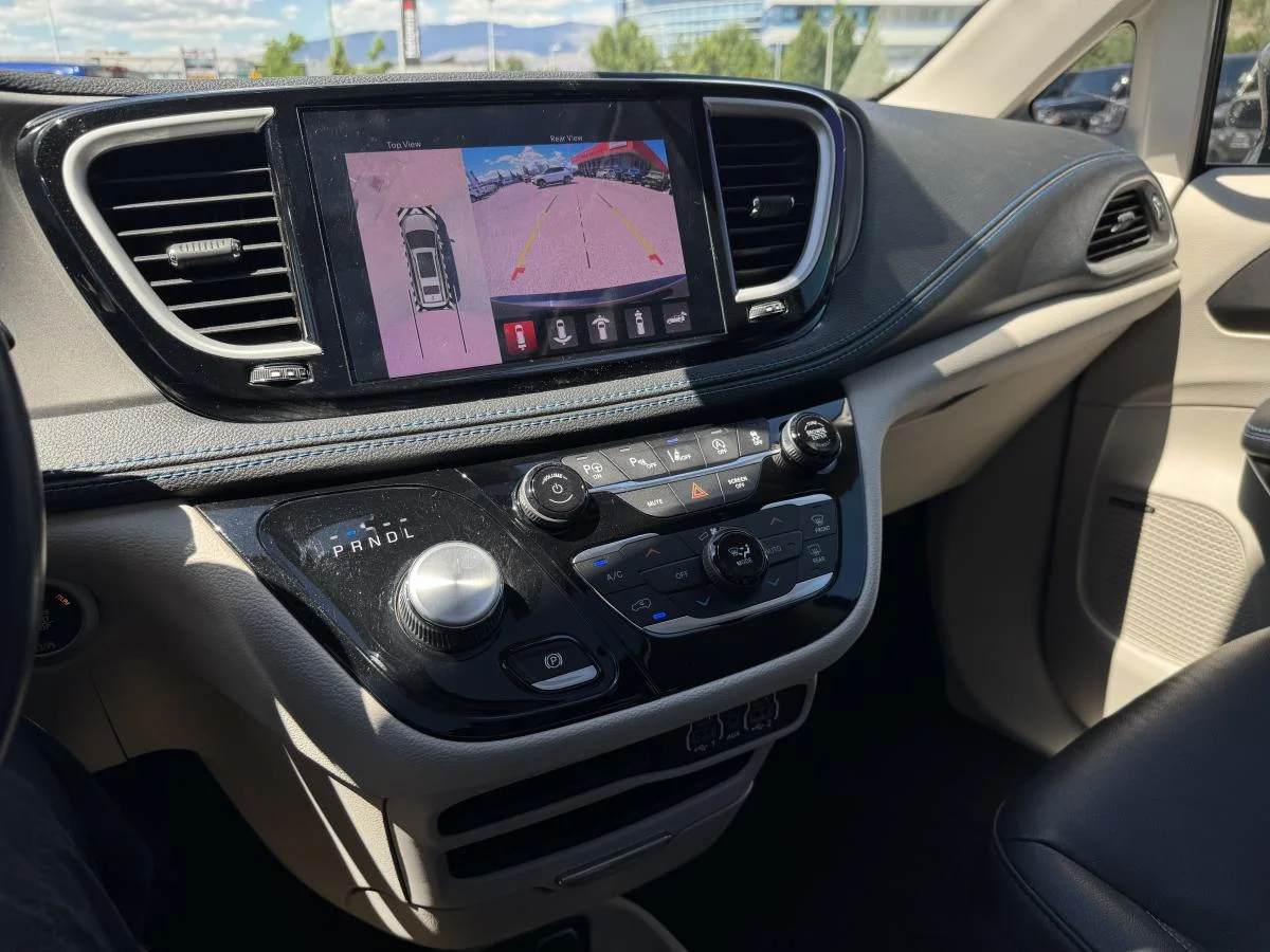 Used 2021 Black Chrysler Touring-L Plus image 20