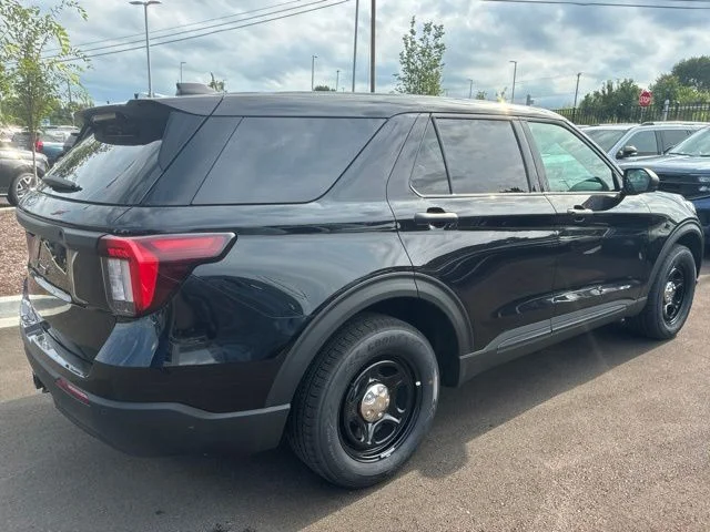 New 2026 Black Ford 4DR AWD POLICE image 6