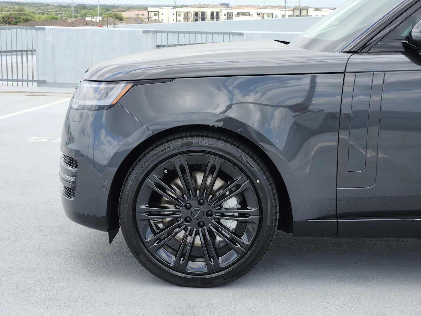 New 2026 Carpathian Grey LAND ROVER SE LWB 7-Seats / V8 image 9