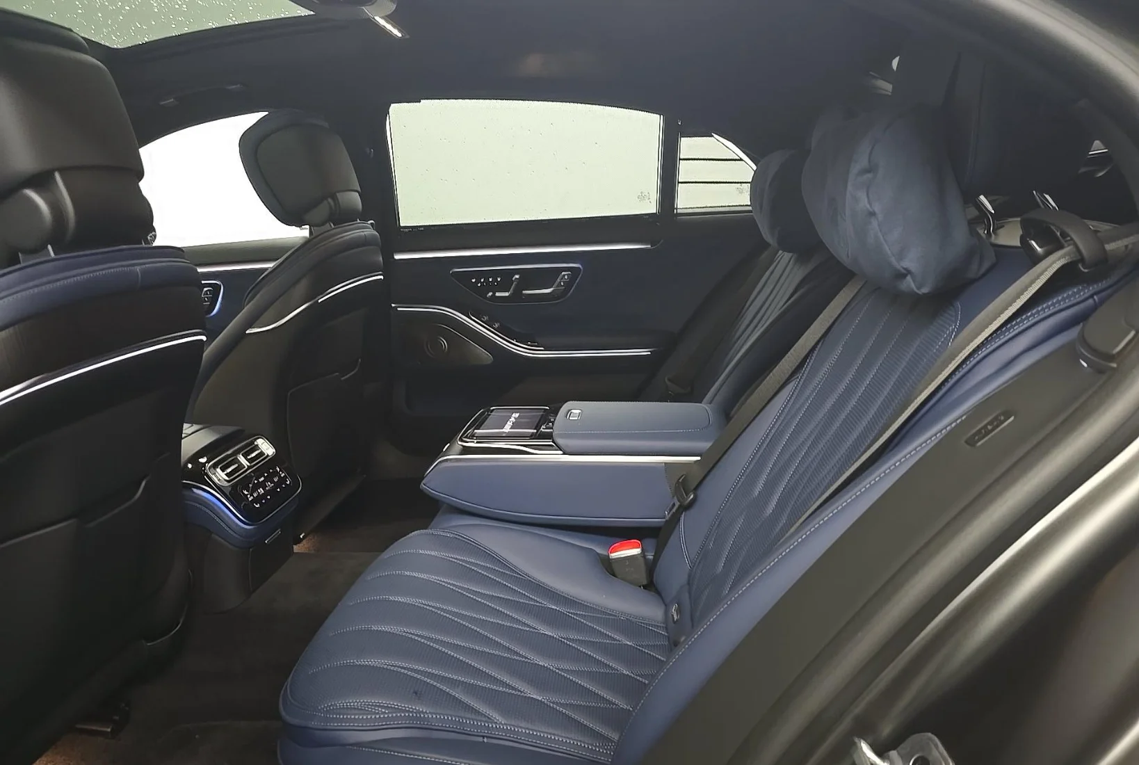Used 2025 Gray Mercedes-Benz S 63 E AMG® image 3