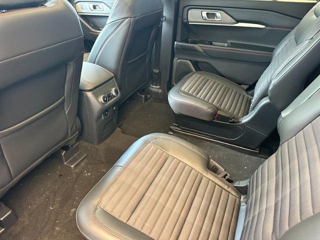 New 2026 Rapid Red Metallic Tinted Clearcoat Ford ST-Line image 40