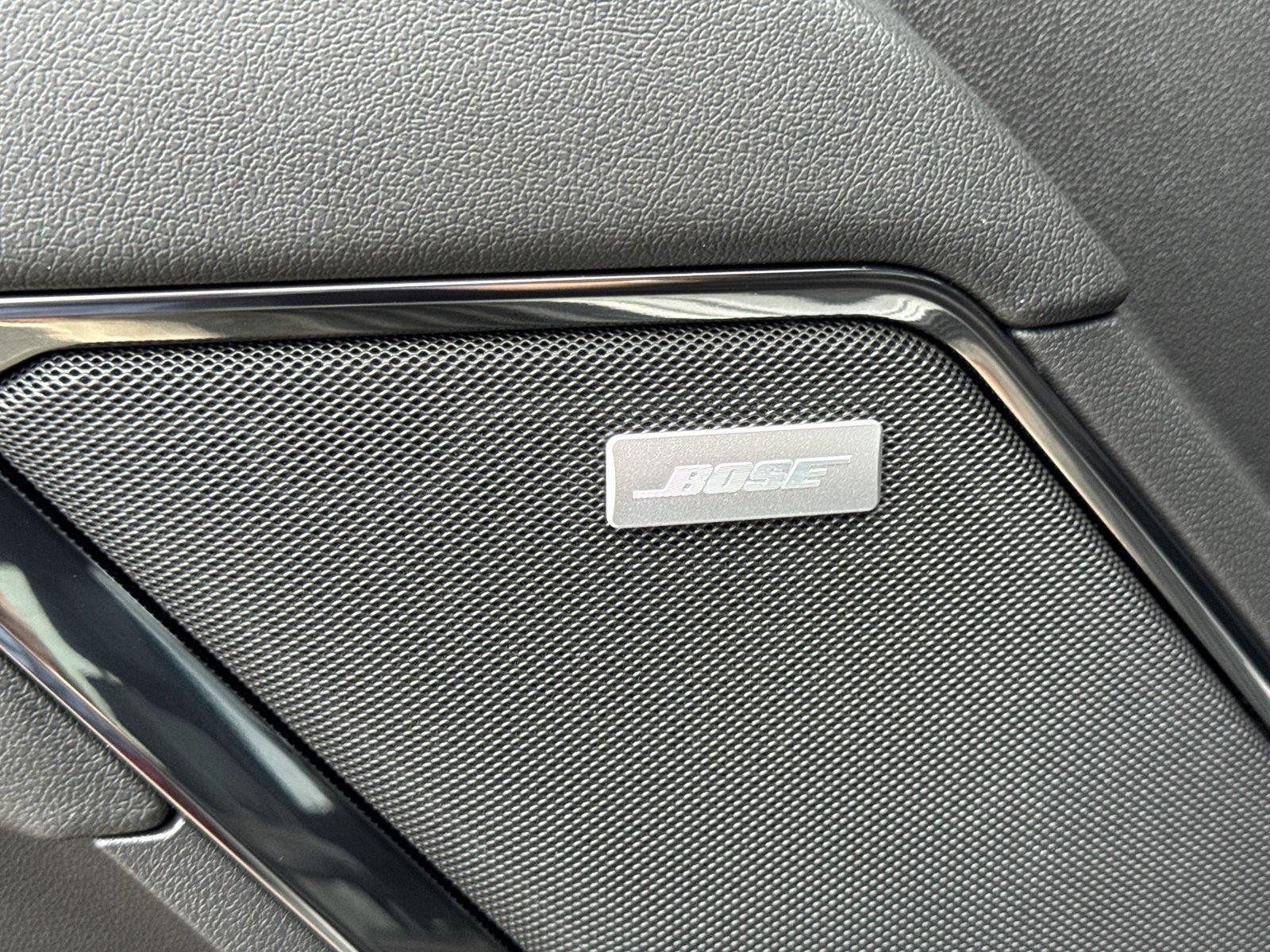 Used 2025 Sterling Metallic GMC AT4 image 19