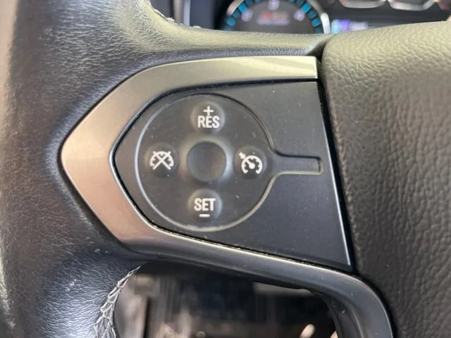 Used 2018 Silver Ice Metallic Chevrolet LT image 23