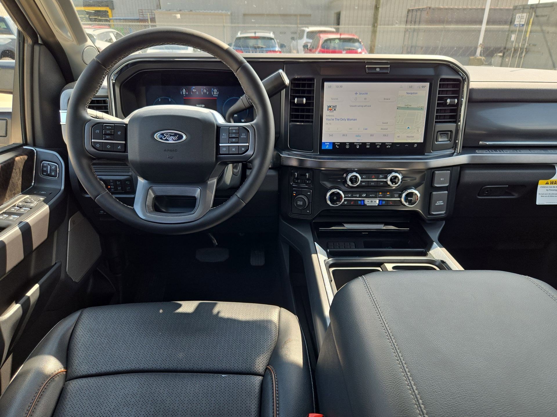 Used 2025 Oxford White Ford LARIAT image 28