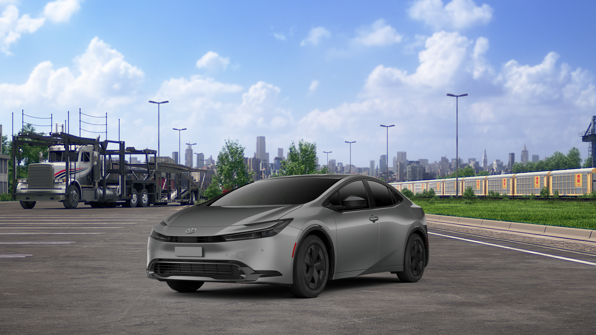 2026 Toyota Prius LE FWD's photo