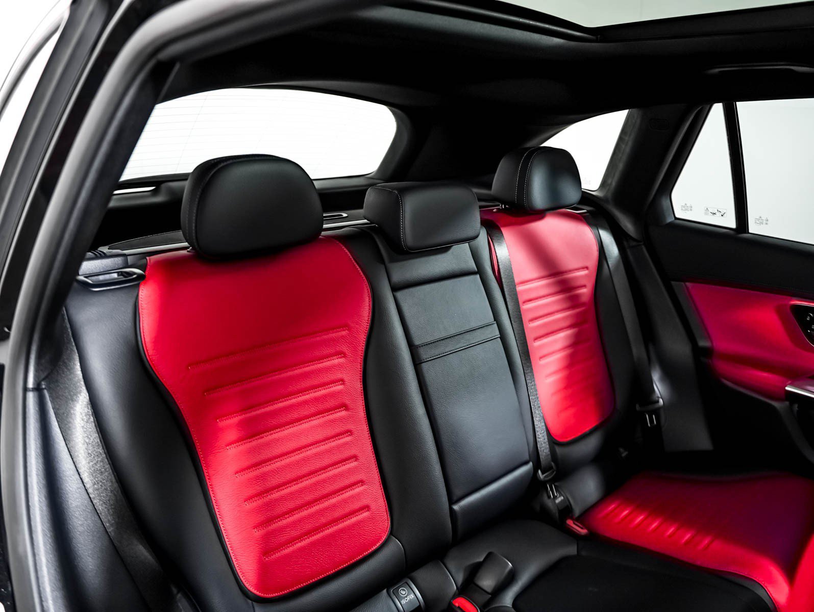 2026 Mercedes-Benz GLC Base - Photo 10
