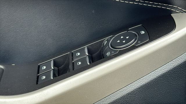 Used 2022 Gray Ford XLT image 17