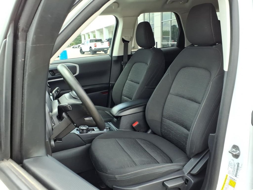 Used 2022 Oxford White Ford Base image 2