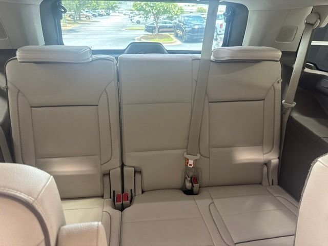 Used 2021 White GMC Denali image 23