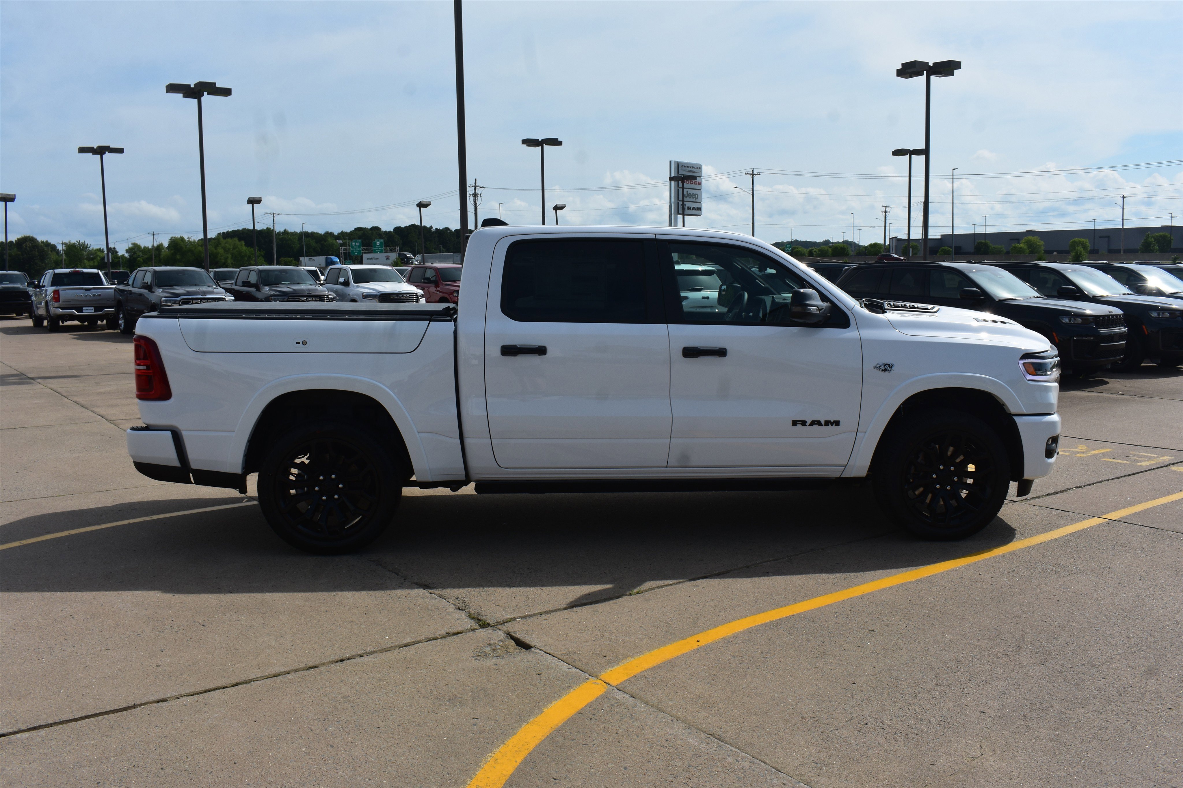 New 2026 Bright White Clear-Coat Exterior Paint RAM Limited image 4